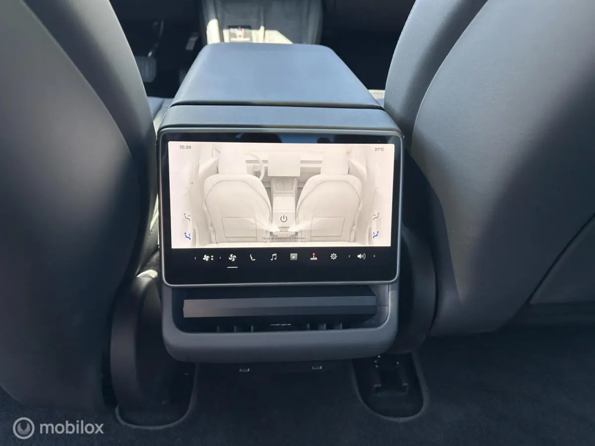 Premium Long Range AWD 78 kWh BTW!!
