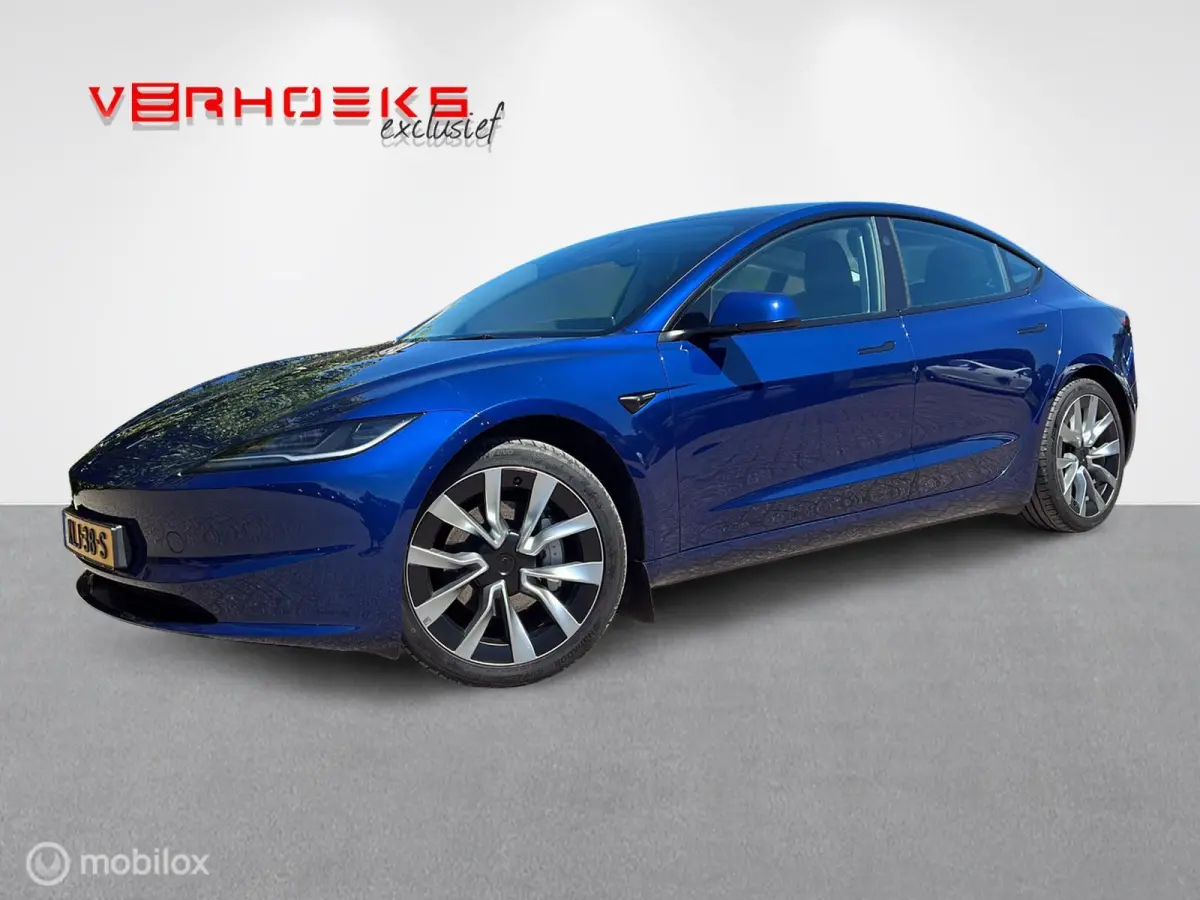Premium Long Range AWD 78 kWh BTW!!