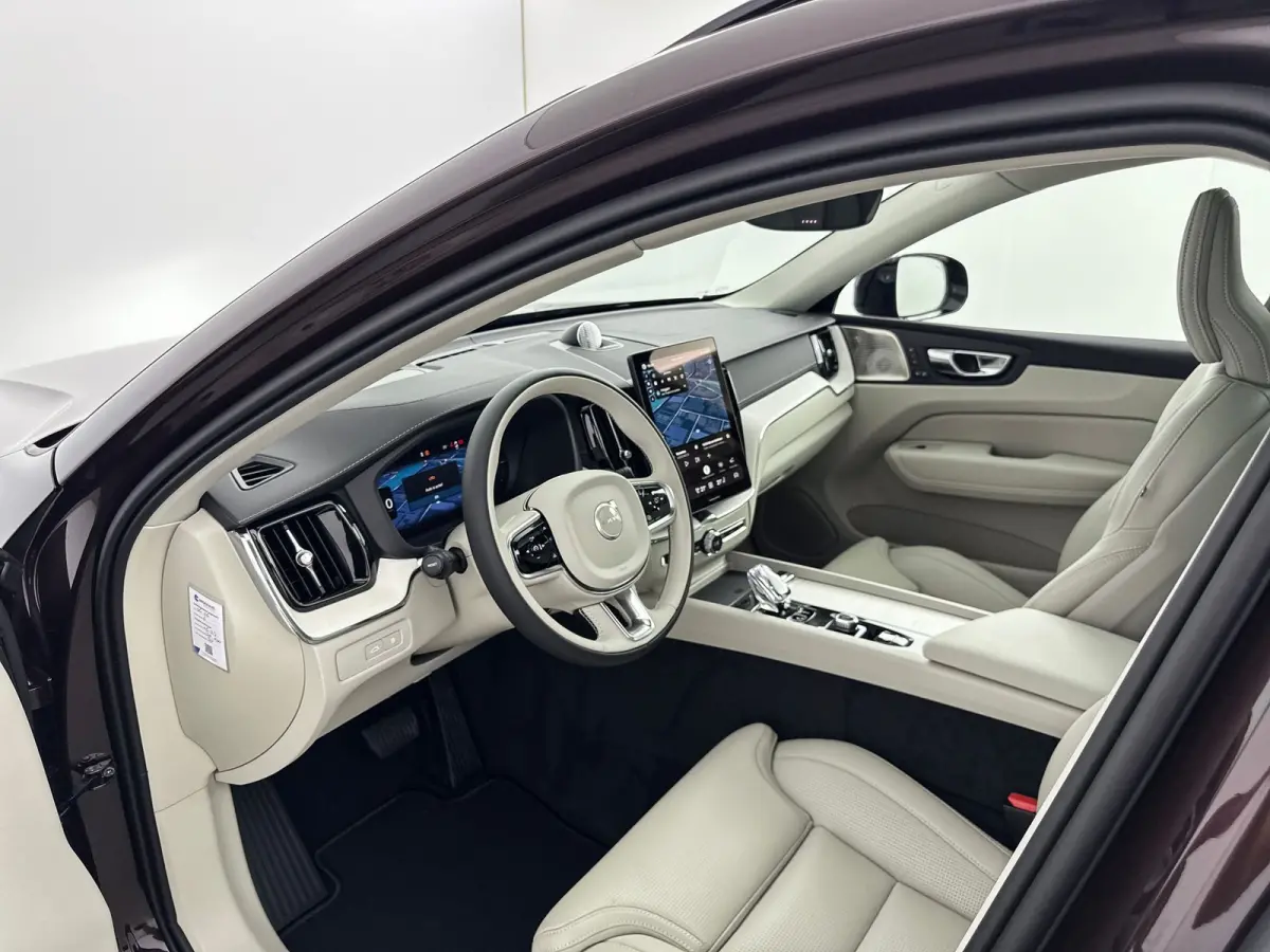 T8 Plug-in hybrid AWD Ultra Dark Exec. Ed. | 22" | Luchtvering | Getint&Gelaagd Glas | Geventileerd Nappa | Massagestoelen | Bowers & Wilkins | Panoramadak | Head-Up | 360 Camera | Elektr. v