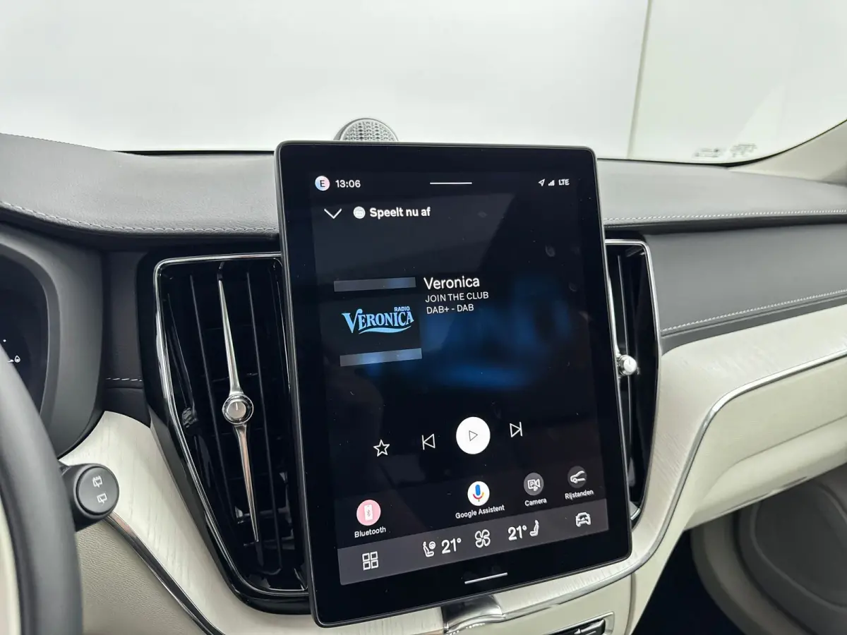 T8 Plug-in hybrid AWD Ultra Dark Exec. Ed. | 22" | Luchtvering | Getint&Gelaagd Glas | Geventileerd Nappa | Massagestoelen | Bowers & Wilkins | Panoramadak | Head-Up | 360 Camera | Elektr. v
