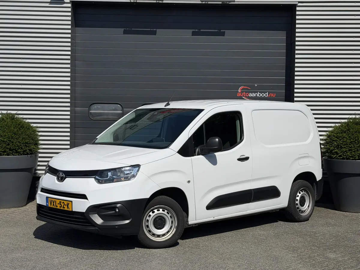 Toyota Proace City 2023 Benzine Handgeschakeld leasen