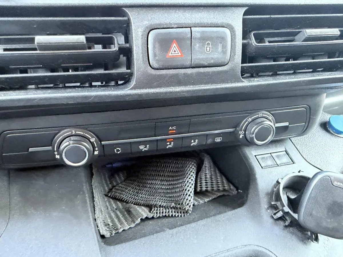 1.2 Turbo Live | Navigatie | Carplay | Airco | Cruise Control | DAB |