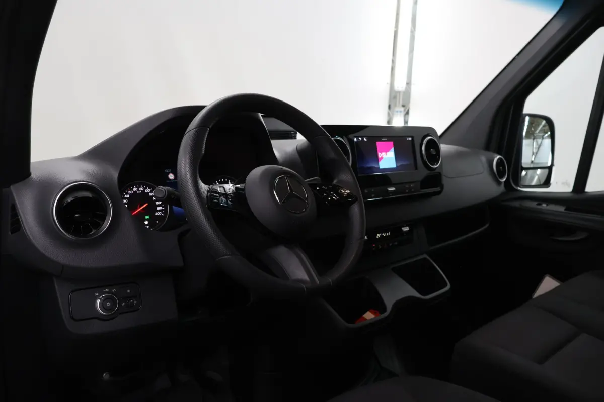317 CDI | Aut. | L4 H2 | Pro | Parkeercamera | Apple Carplay/Android Auto | 3-zits | Airco | Cruise Control | Certified