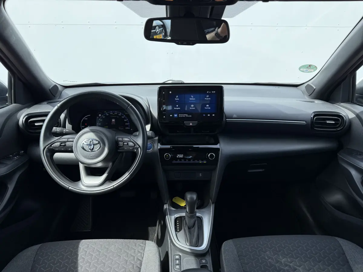 1.5 Hybrid Business Plus | Navi | ACC | Camera | Keyless | LED