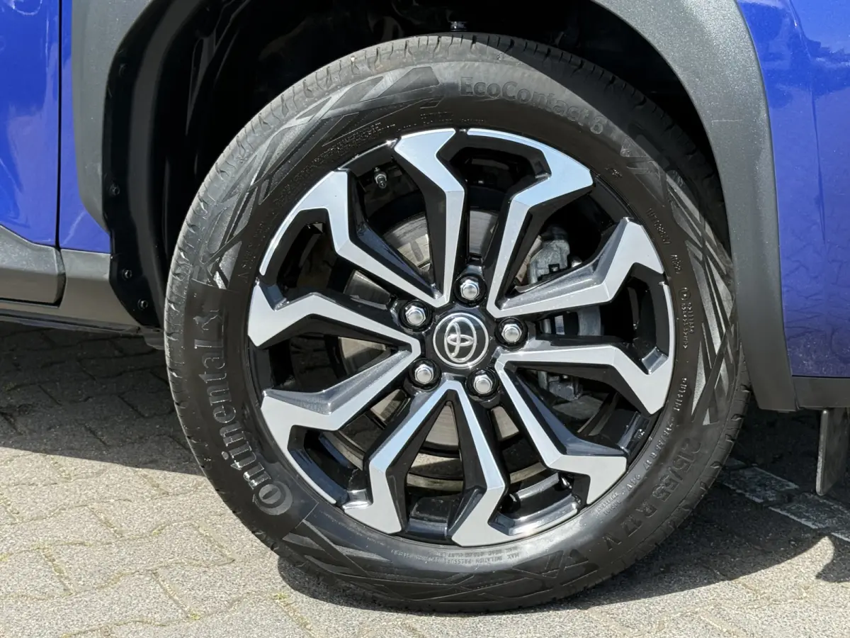 1.5 Hybrid Business Plus | Navi | ACC | Camera | Keyless | LED