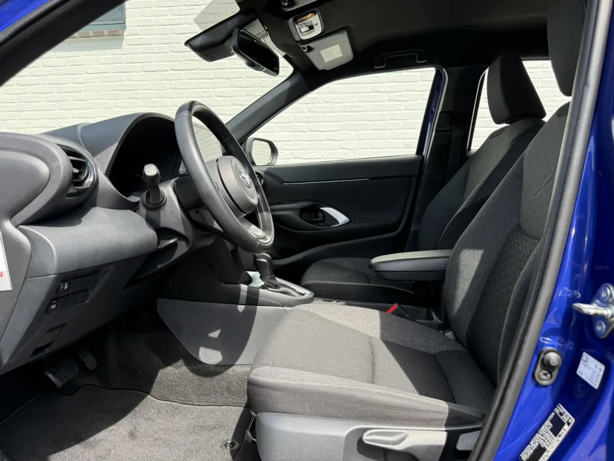 1.5 Hybrid Business Plus | Navi | ACC | Camera | Keyless | LED