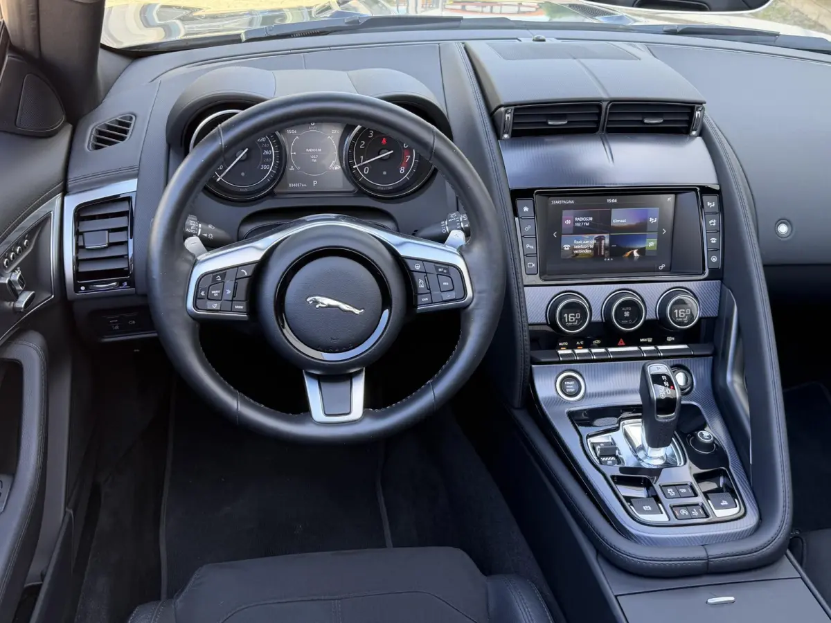 2.0T R-Dynamic | NL-auto/1e eign./Sportuitlaat/Climate Pack