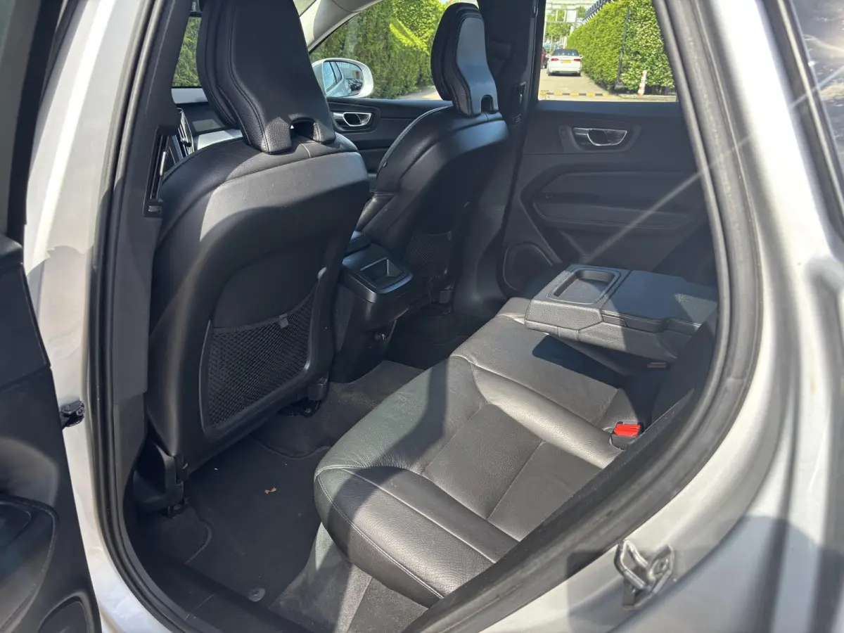 T5 Momentum Leder Automaat