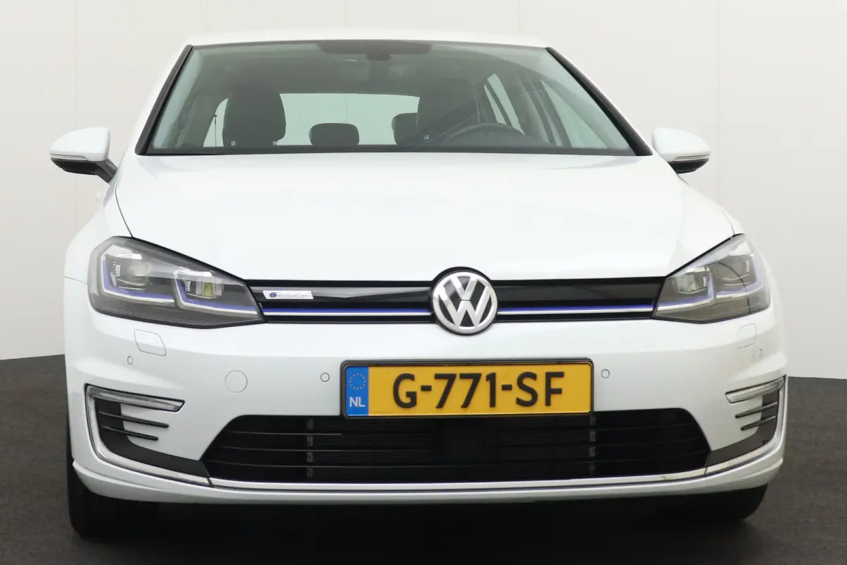 E-DITION 92%SOH Warmtepomp Digi.Dashboard Leder Camera Carplay