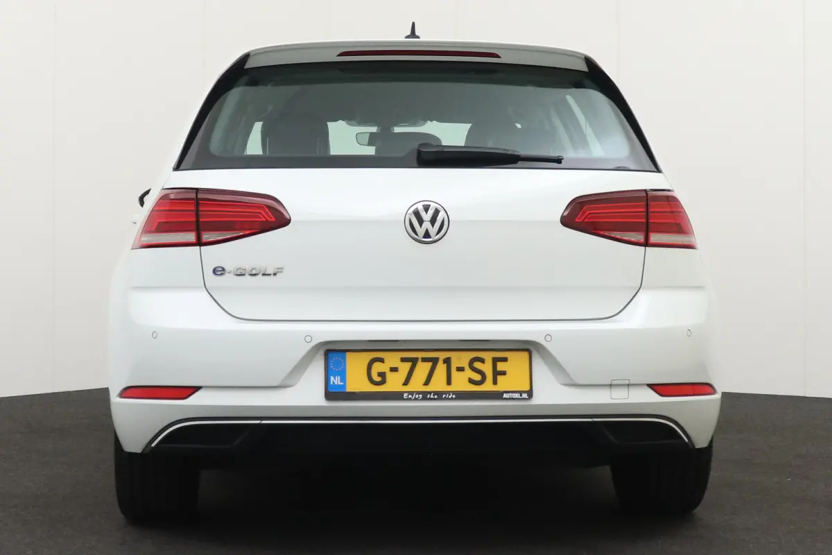 E-DITION 92%SOH Warmtepomp Digi.Dashboard Leder Camera Carplay