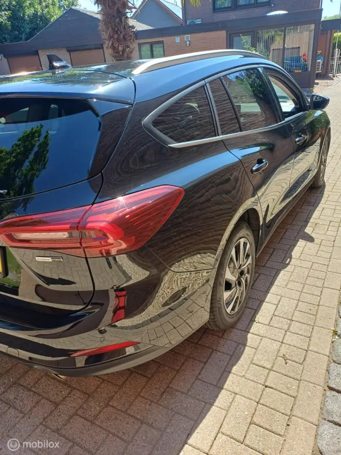 1.0 EcoBoost Hybrid Titanium Style