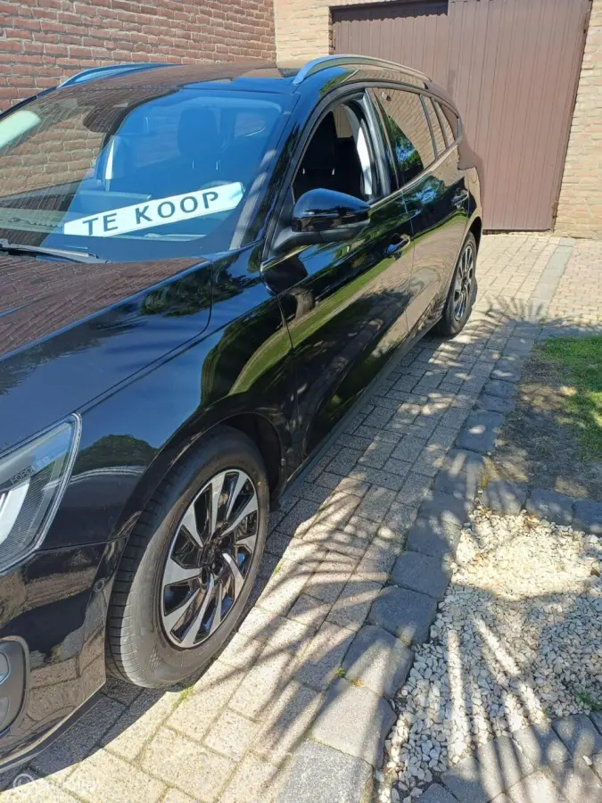 1.0 EcoBoost Hybrid Titanium Style