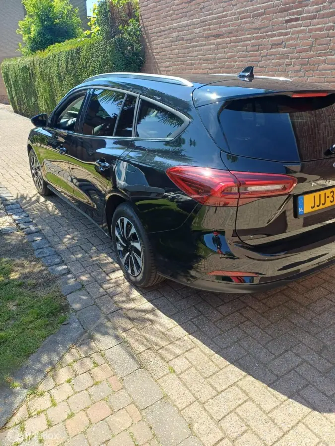 1.0 EcoBoost Hybrid Titanium Style