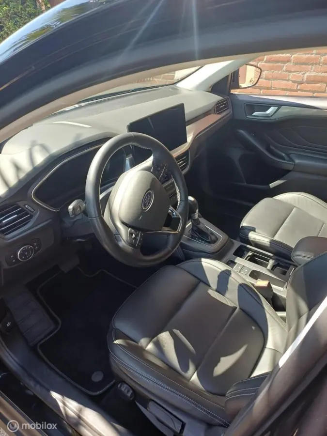 1.0 EcoBoost Hybrid Titanium Style