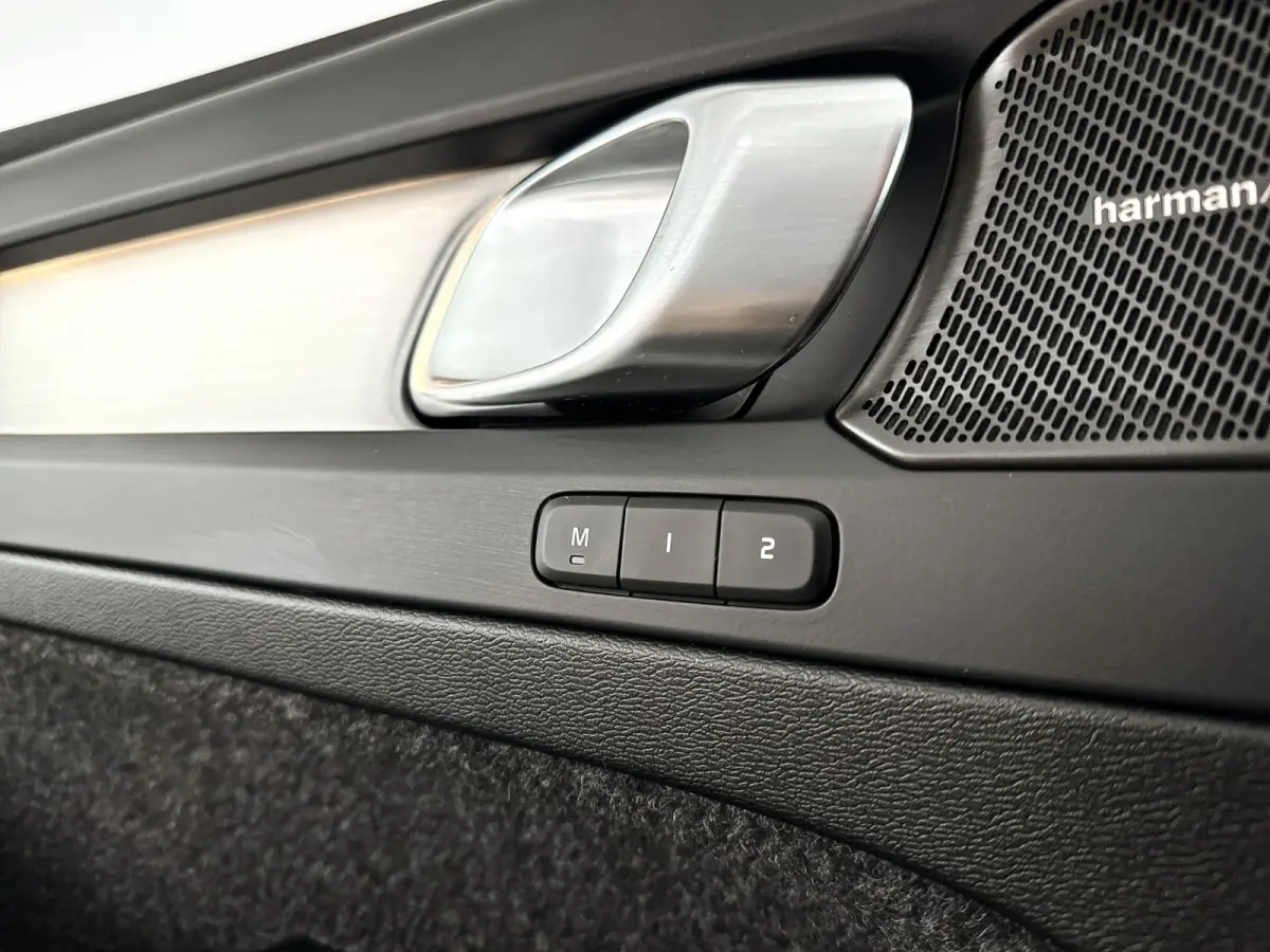 B4 Plus Dark | Parkeercamera | Harman Kardon | Stoel- en Stuurverwarming | Trekhaak