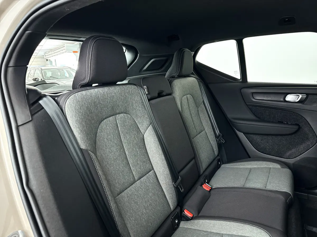 B4 Plus Dark | Parkeercamera | Harman Kardon | Stoel- en Stuurverwarming | Trekhaak
