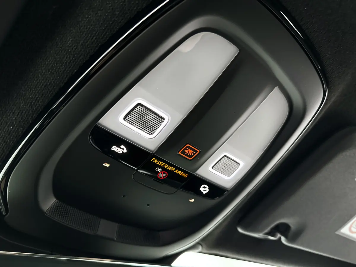 B4 Plus Dark | Parkeercamera | Harman Kardon | Stoel- en Stuurverwarming | Trekhaak