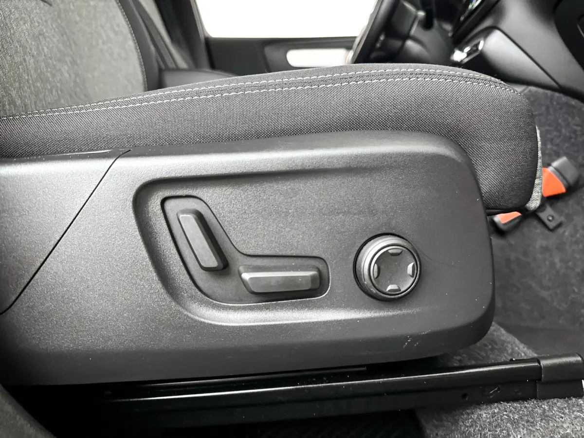 B4 Plus Dark | Parkeercamera | Harman Kardon | Stoel- en Stuurverwarming | Trekhaak