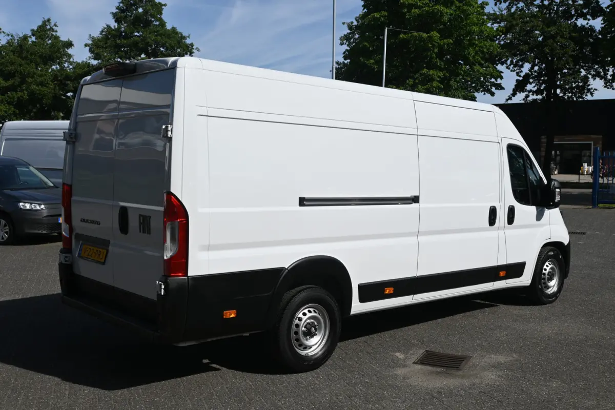 L4H2 2.2 140 pk 3.5t Camera, 270 Graden achterdeuren