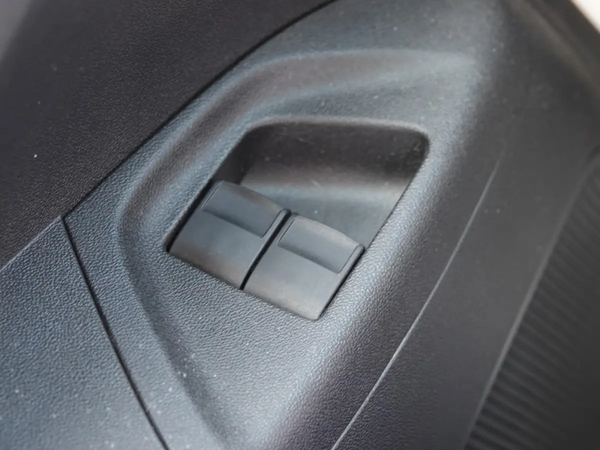 1.0 VTi Feel AIRCO | AUDIO | BT-TEL
