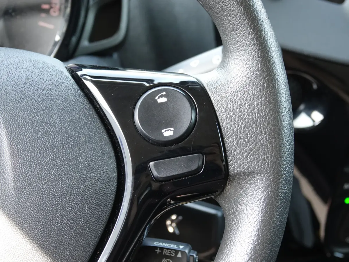 1.0 VTi Feel AIRCO | AUDIO | BT-TEL