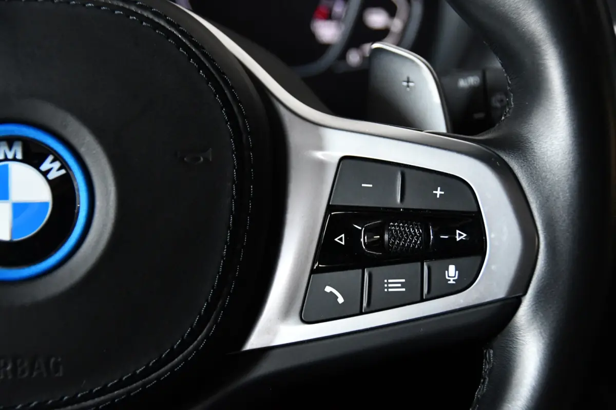 XDRIVE30E Pano*side-assist*Keyless