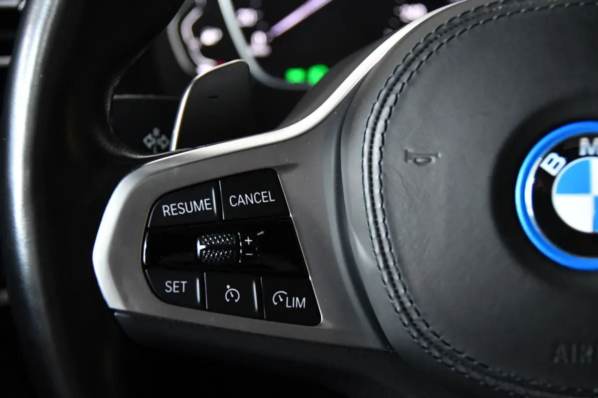 XDRIVE30E Pano*side-assist*Keyless