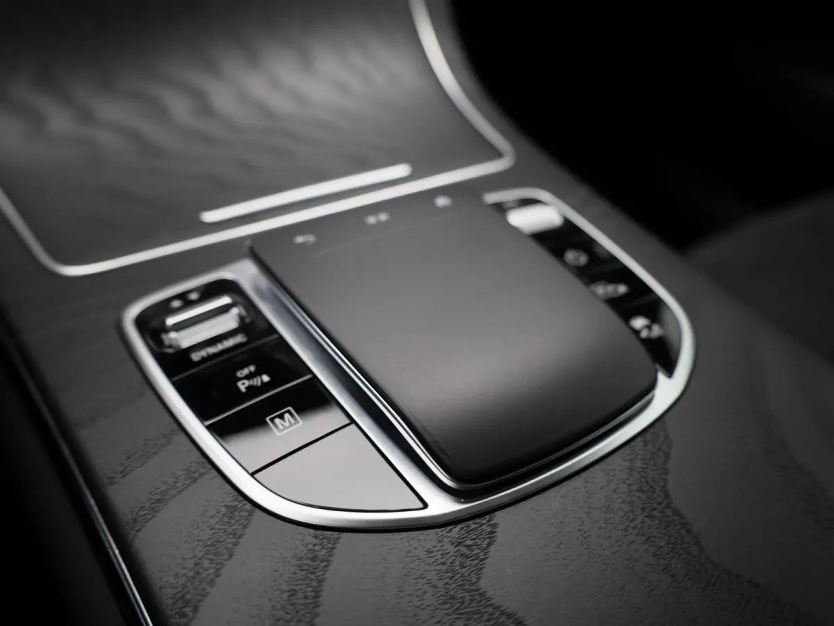 300e 4MATIC Business Solution AMG | PANORAMADAK | 360 CAMERA | STOELVERWARMING | NAVIGATIE | TREKHAAK