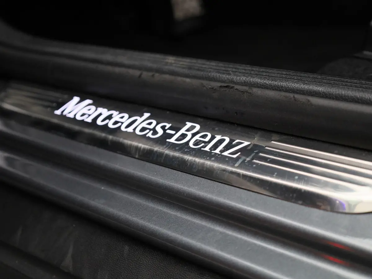 300e 4MATIC Business Solution AMG | PANORAMADAK | 360 CAMERA | STOELVERWARMING | NAVIGATIE | TREKHAAK