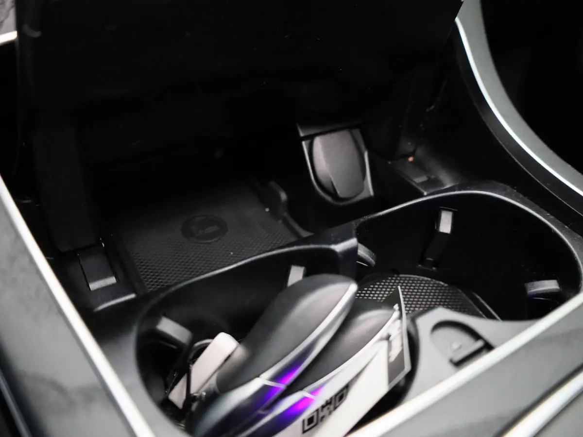 300e 4MATIC Business Solution AMG | PANORAMADAK | 360 CAMERA | STOELVERWARMING | NAVIGATIE | TREKHAAK
