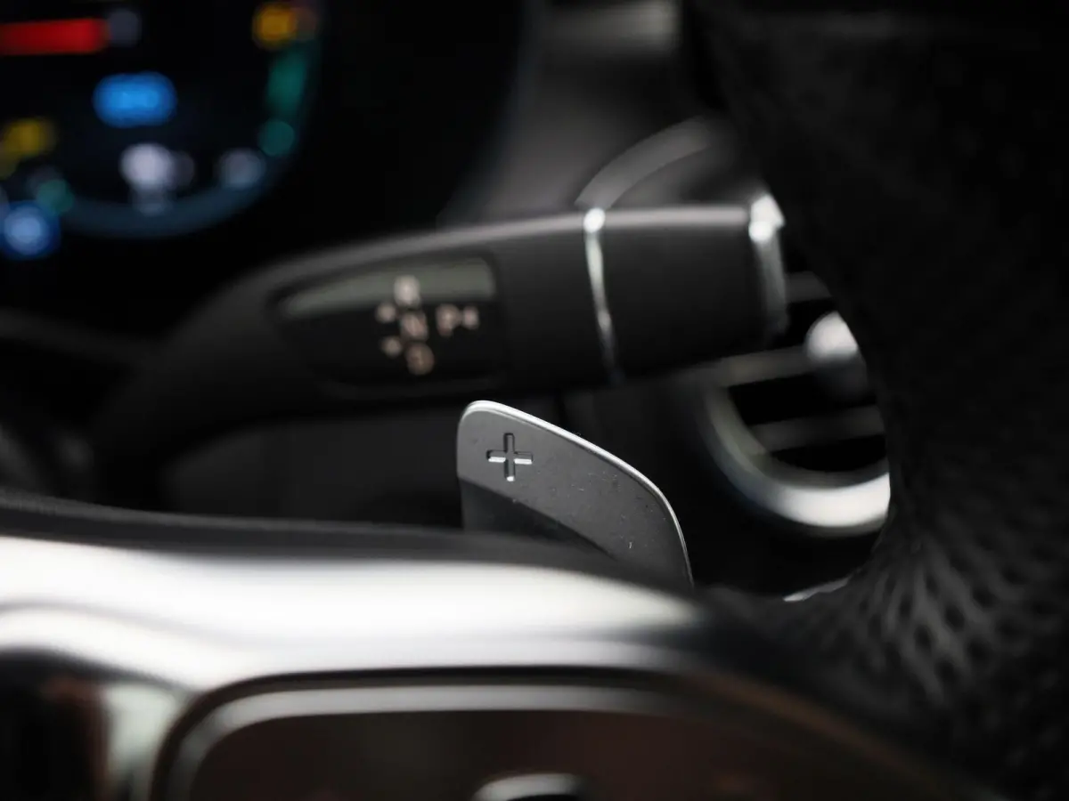 300e 4MATIC Business Solution AMG | PANORAMADAK | 360 CAMERA | STOELVERWARMING | NAVIGATIE | TREKHAAK