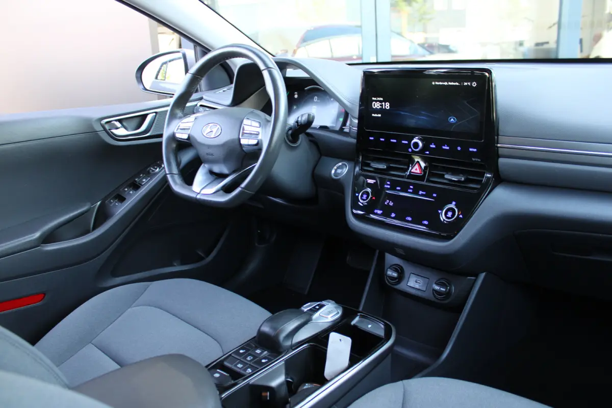 Comfort EV 38 kWh SOH 100% | Achteruitrijcamera | Navigatiesysteem full map | Voorstoelen verwarmd