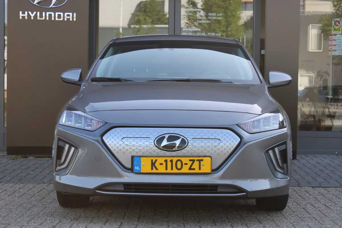 Comfort EV 38 kWh SOH 100% | Achteruitrijcamera | Navigatiesysteem full map | Voorstoelen verwarmd