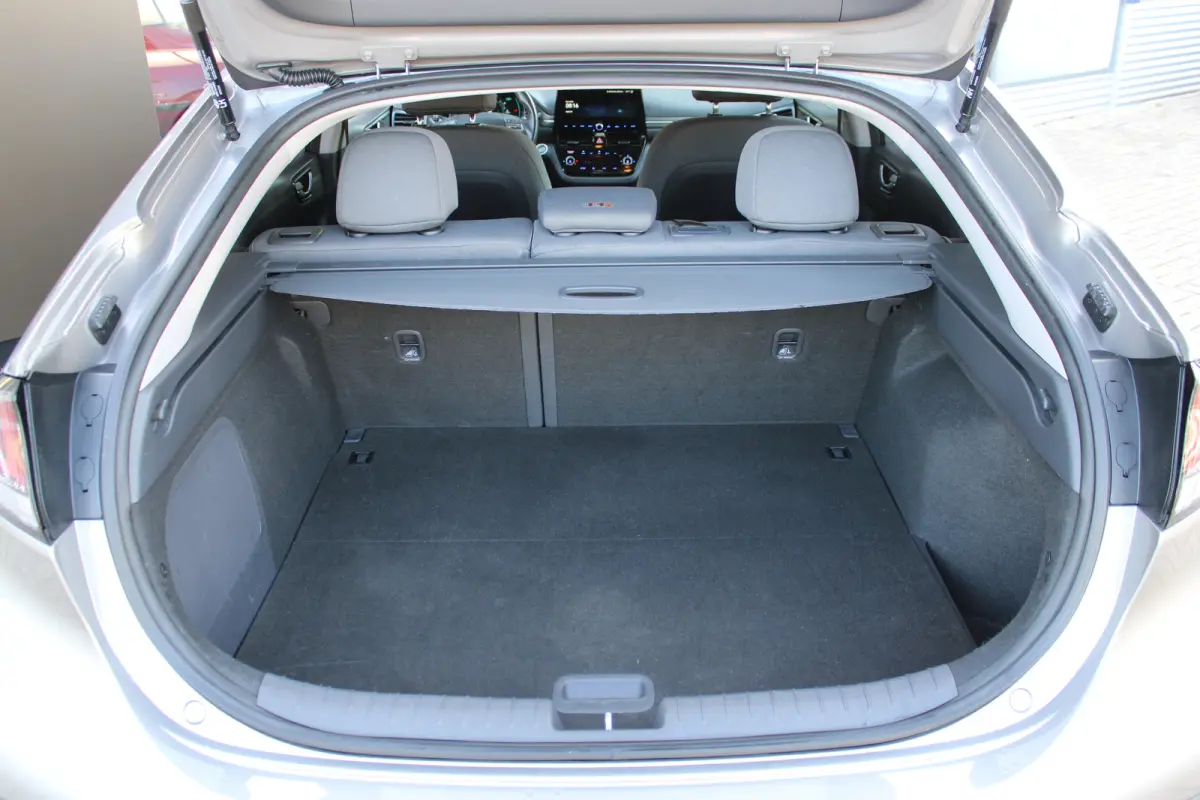 Comfort EV 38 kWh SOH 100% | Achteruitrijcamera | Navigatiesysteem full map | Voorstoelen verwarmd