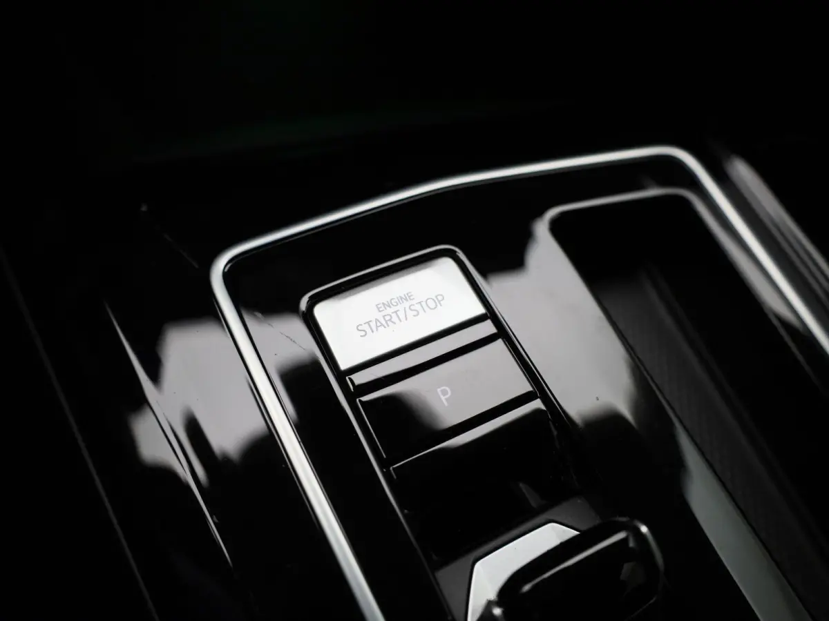 1.5 eHybrid Style Edition 204 PK Origineel Nederlands | 1e Eigenaar | Navigatie | Stoelverwarming | LED Matrix | Achteruitrijcamera | Parkeersensoren | Artvelours