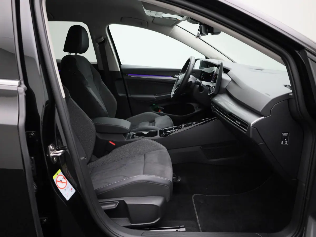 1.5 eHybrid Style Edition 204 PK Origineel Nederlands | 1e Eigenaar | Navigatie | Stoelverwarming | LED Matrix | Achteruitrijcamera | Parkeersensoren | Artvelours