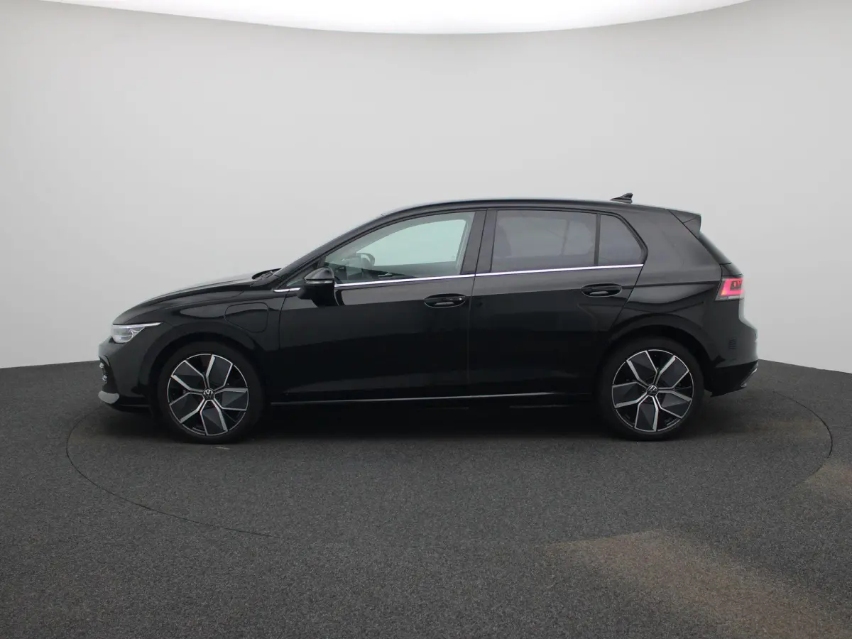 1.5 eHybrid Style Edition 204 PK Origineel Nederlands | 1e Eigenaar | Navigatie | Stoelverwarming | LED Matrix | Achteruitrijcamera | Parkeersensoren | Artvelours