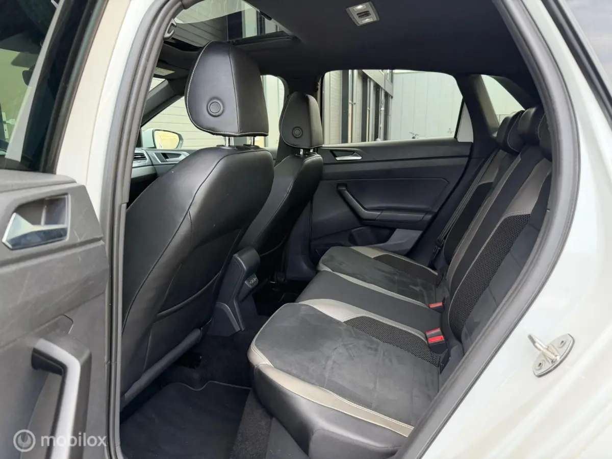 2.0 GTI / Pano / Virtual / Beats / ACC / Camera | Automatisch inparkeren | LED |