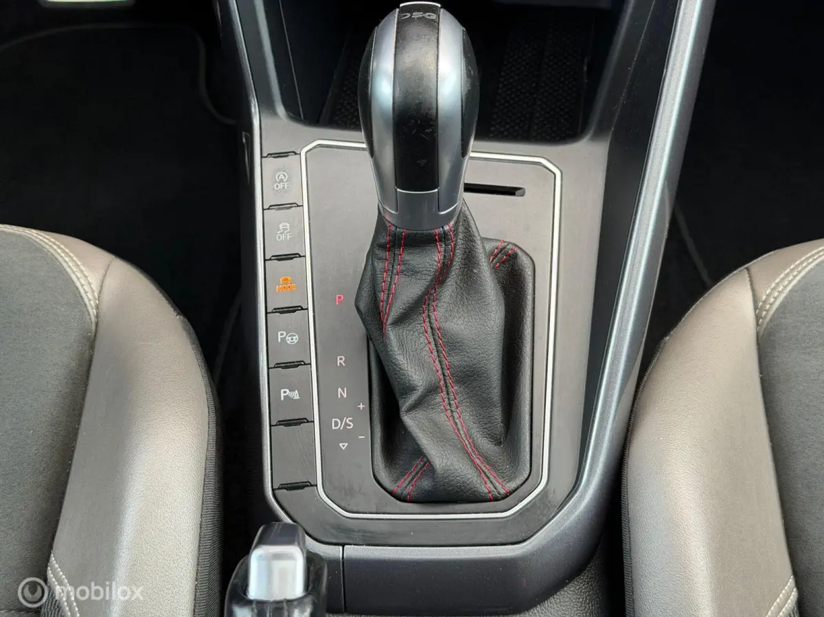 2.0 GTI / Pano / Virtual / Beats / ACC / Camera | Automatisch inparkeren | LED |