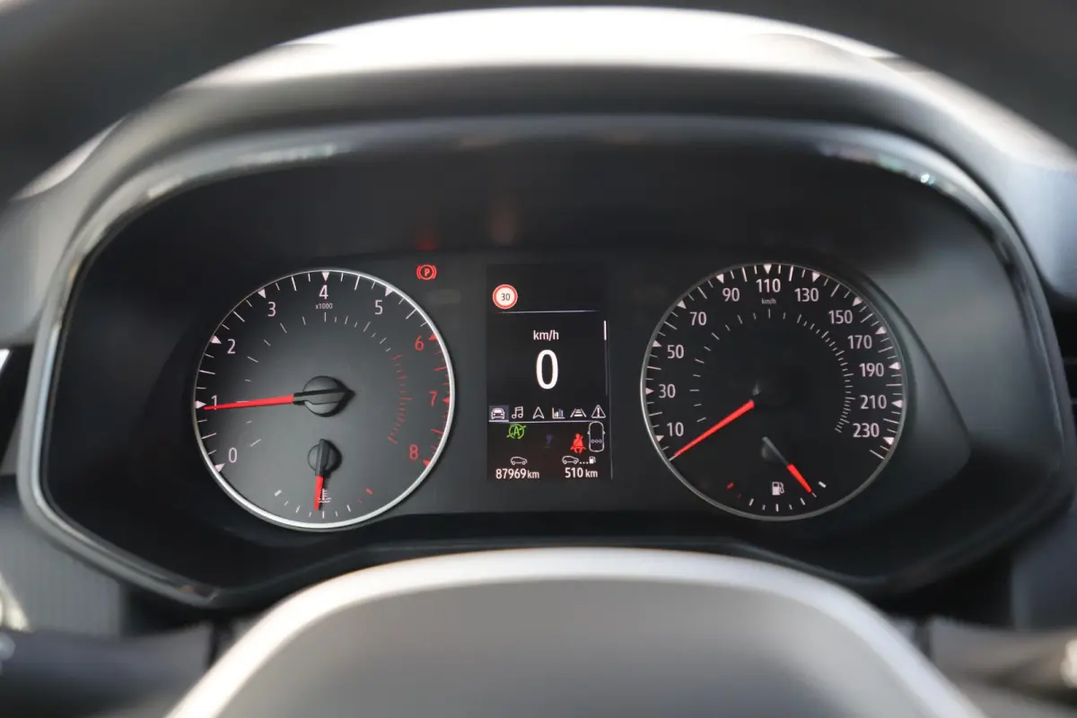 1.0 TCe Business Zen Donkere Ramen Navigatie Carplay Android Airco Cruise Control LED