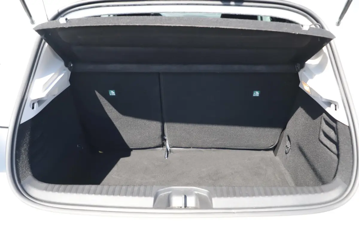 1.0 TCe Business Zen Donkere Ramen Navigatie Carplay Android Airco Cruise Control LED