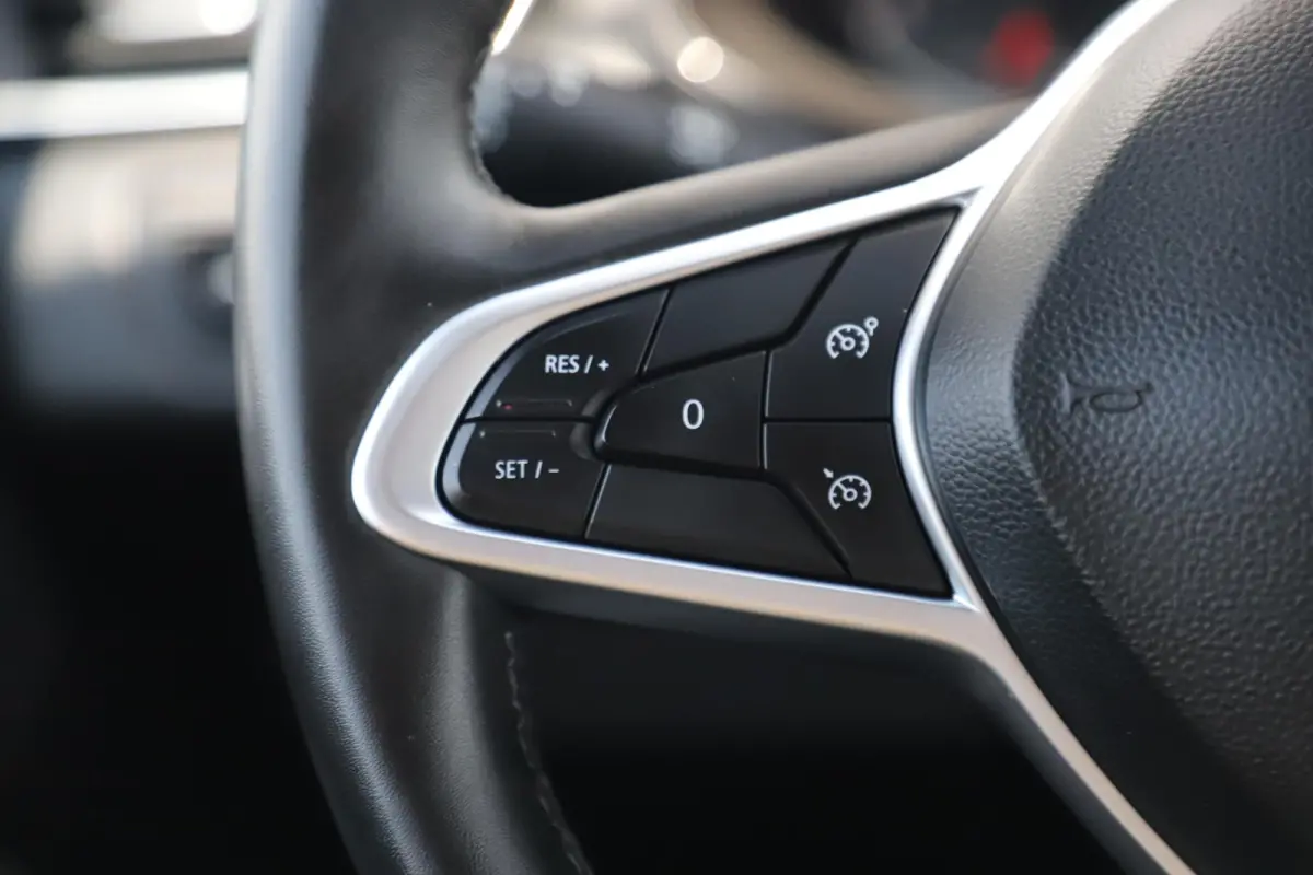 1.0 TCe Business Zen Navigatie Airco Cruise Control Carplay Android Bluetooth LED Parkeersensor