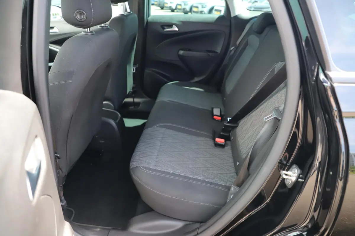 1.2 Turbo 120 Jaar Edition 110PK 16 inch LMV Navigatie Airco Cruise Control Rijstrooksensor