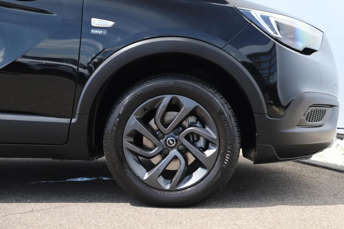 1.2 Turbo 120 Jaar Edition 110PK 16 inch LMV Navigatie Airco Cruise Control Rijstrooksensor