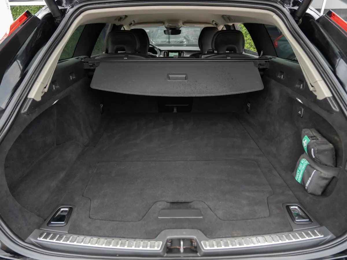 2.0 T6 AWD Inscription | H/K Sound | Memory | Carplay | 1e Eig. | 91% SOH |