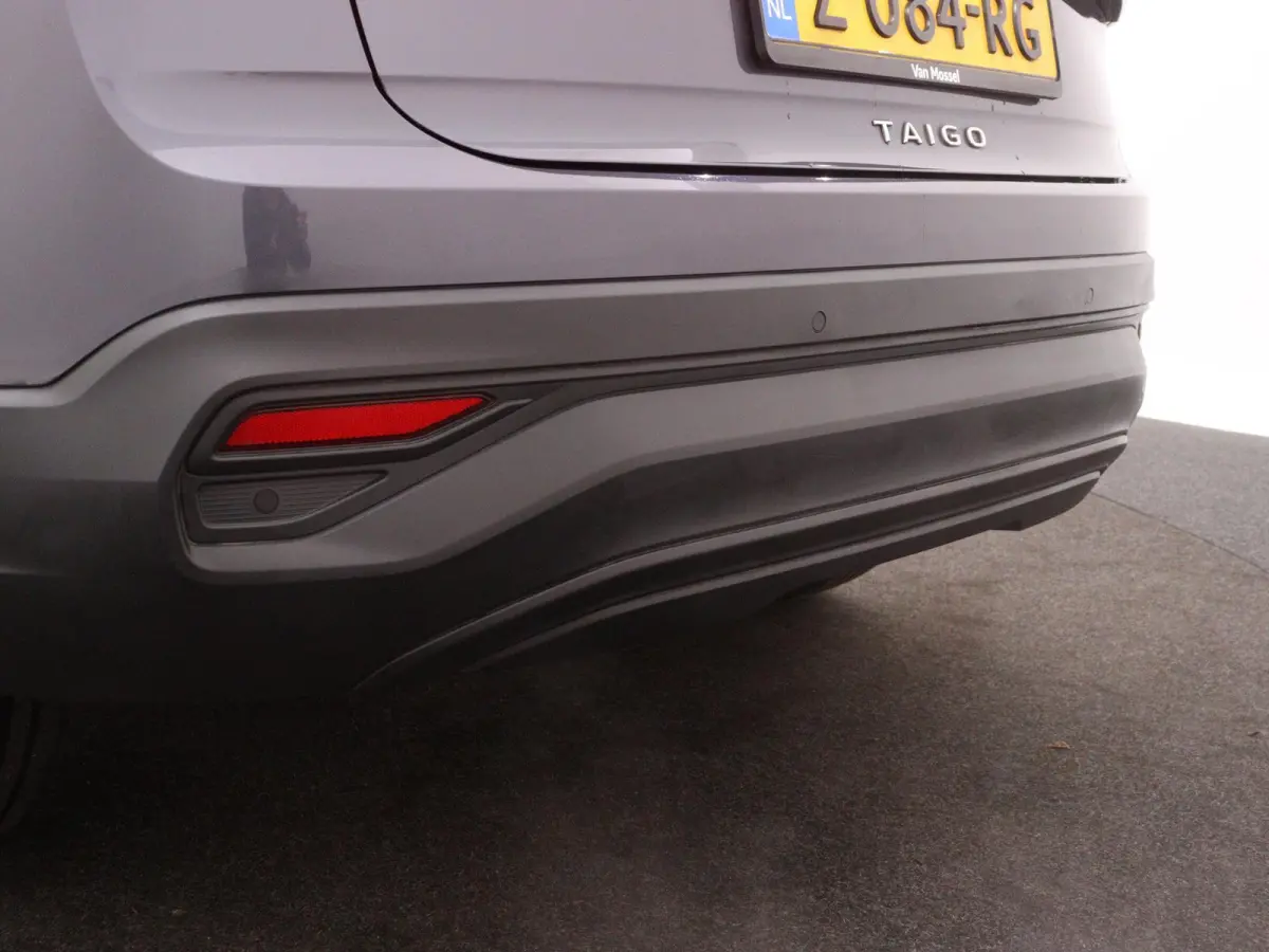1.0 TSI Life Edition | EM | Achterruitrijcamera | Parkeersensoren | Navigatie | App Connect (Apple Carplay / Android Auto) | Keyless Access