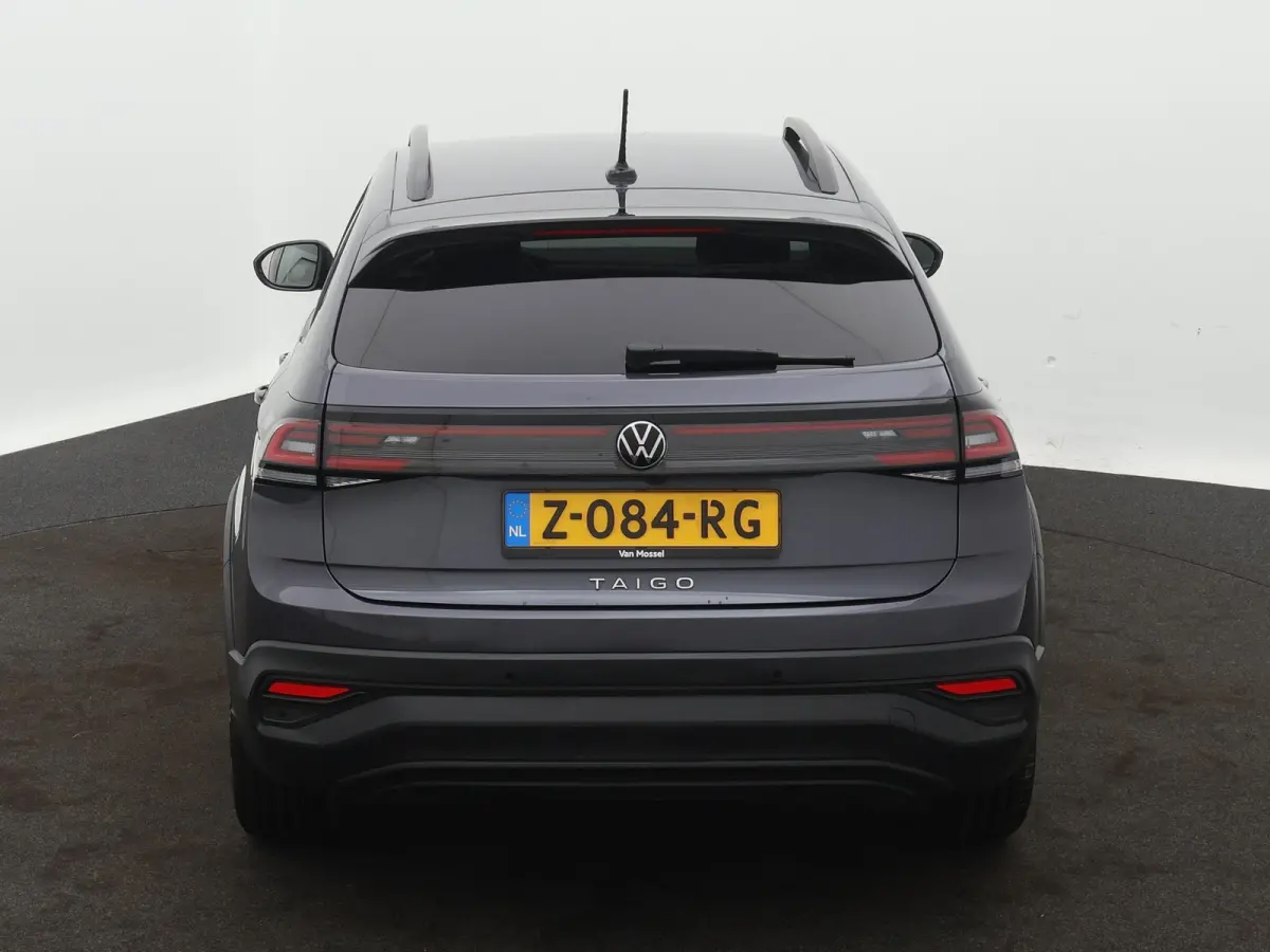 1.0 TSI Life Edition | EM | Achterruitrijcamera | Parkeersensoren | Navigatie | App Connect (Apple Carplay / Android Auto) | Keyless Access