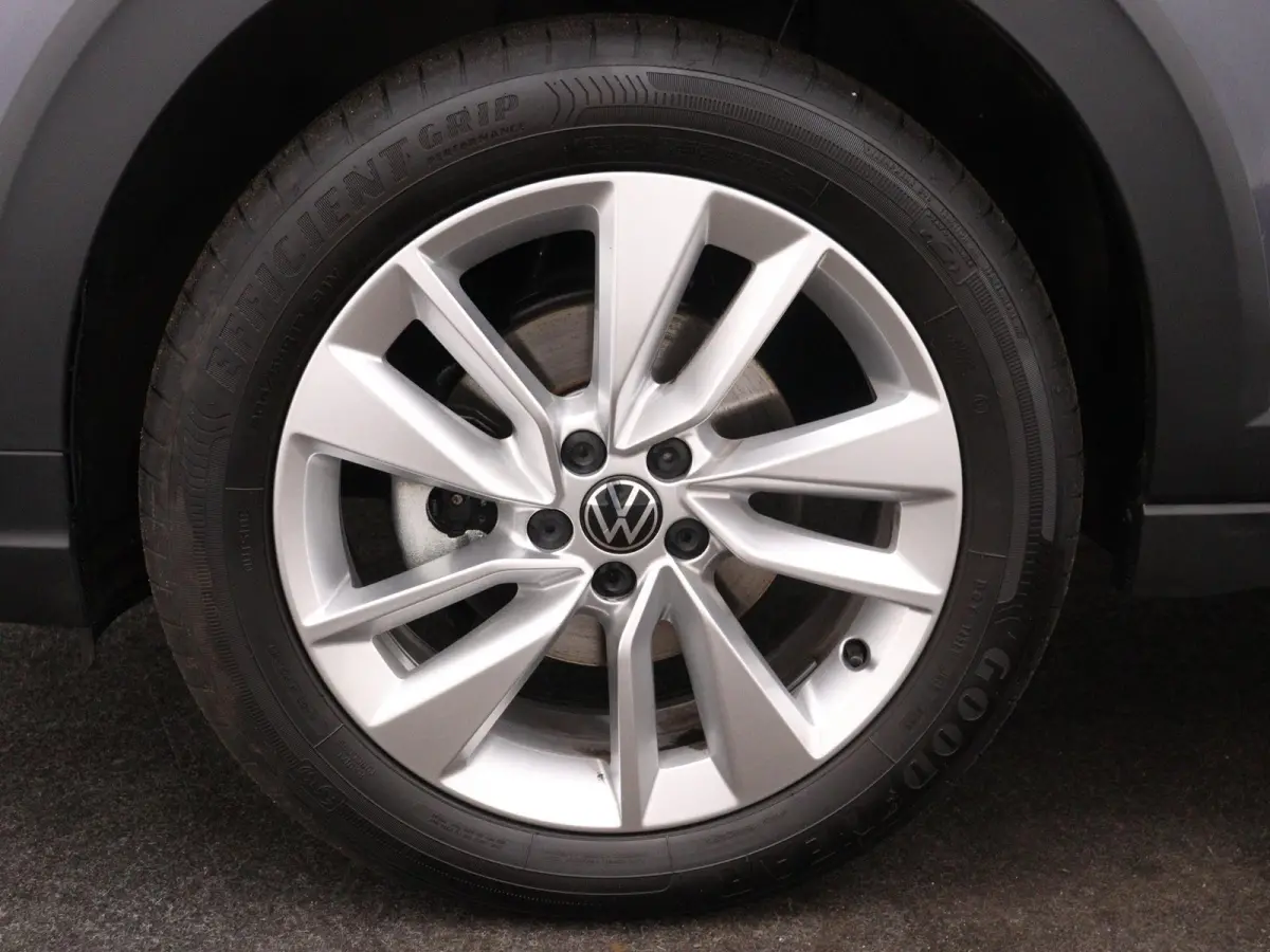1.0 TSI Life Edition | EM | Achterruitrijcamera | Parkeersensoren | Navigatie | App Connect (Apple Carplay / Android Auto) | Keyless Access