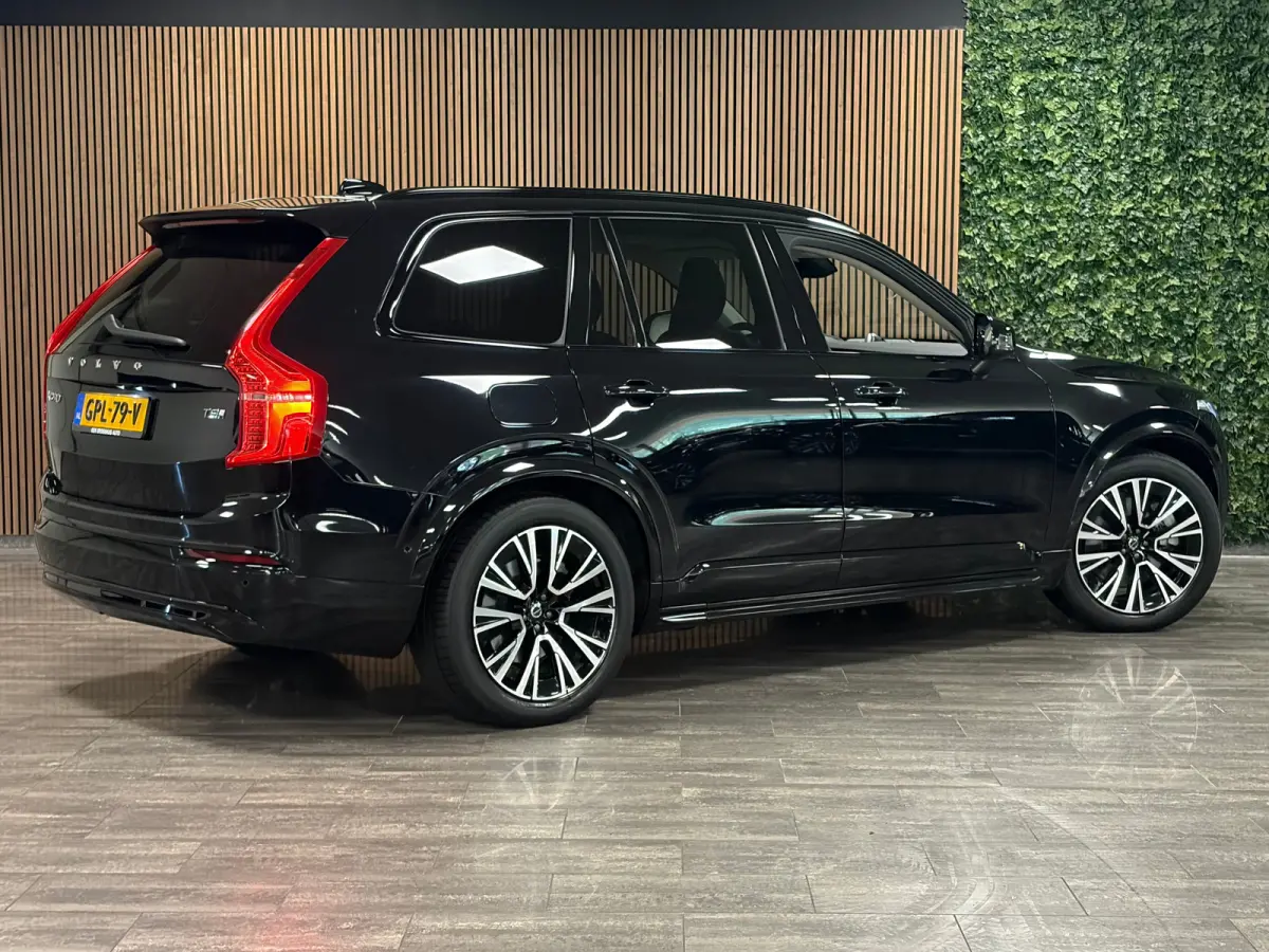 T8 AWD Recharge Ultra Dark | Vol! | Bowers & Wilkins | Luchtvering | Stoelventilatie | Trekhaak | 360 Camera | Head-Up Display | Stoelmassage | 455pk | Adaptieve Cruise Control | Stoelverwar