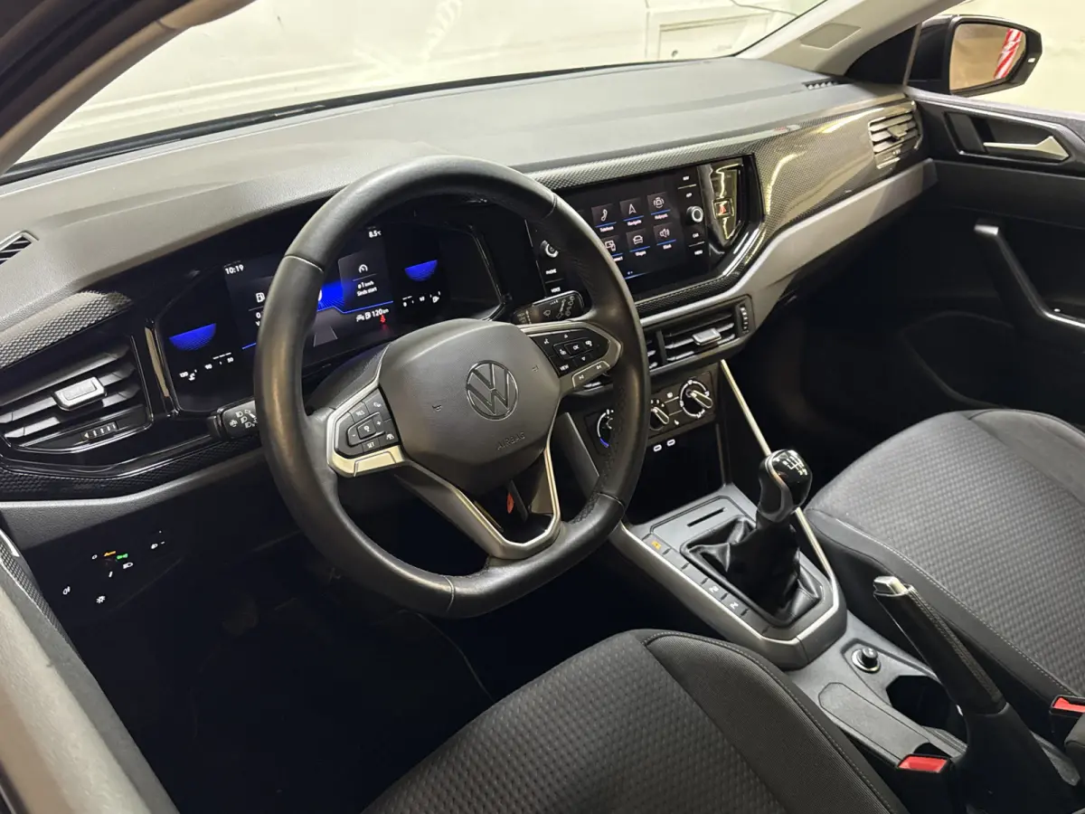 TSI 95PK LIFE BUSINESS CARPLAY/PDC/LMV